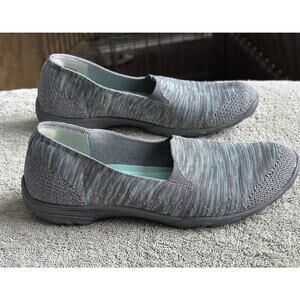 Skechers Empress Size 7 Classic Fit Air Cooled Memory Foam Green & Gray Slip Ons